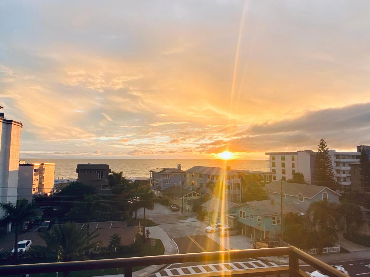 Gulf Coast Gold Private Condo - 2Bed, 2Bath, Sleep 6, Across Street From Beach, Balcony Views Of Sunsets, Beach & Gulf, Pool, Gym St. Pete Beach Dış mekan fotoğraf